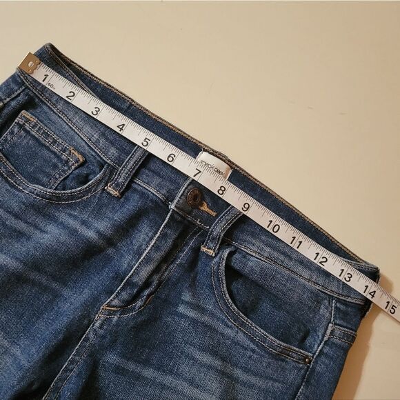 Sneak Peek Mid-Rise Distressed Patch Skinny Blue Jeans - Picture 5 of 13